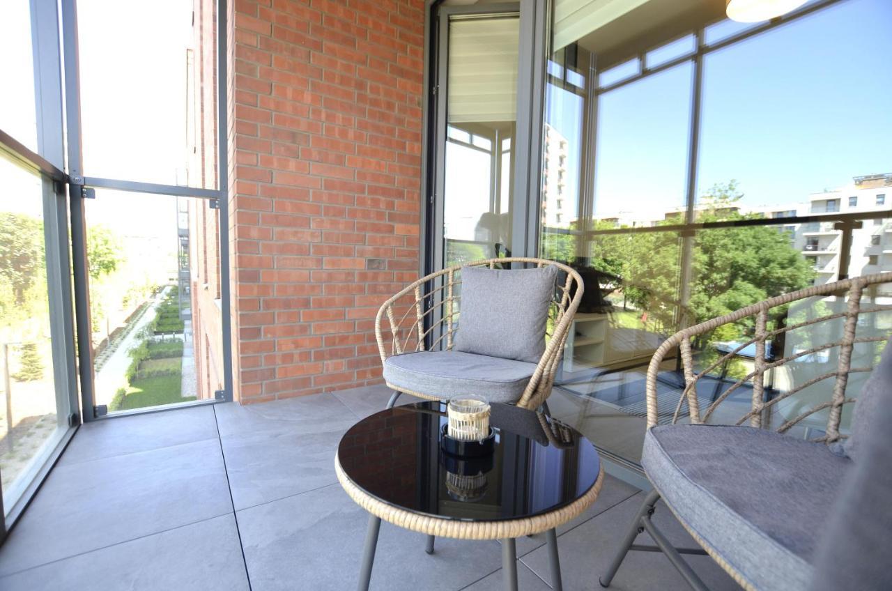 Green Estate Old Town Apartment, Private Parking, Balcony Danzica Esterno foto