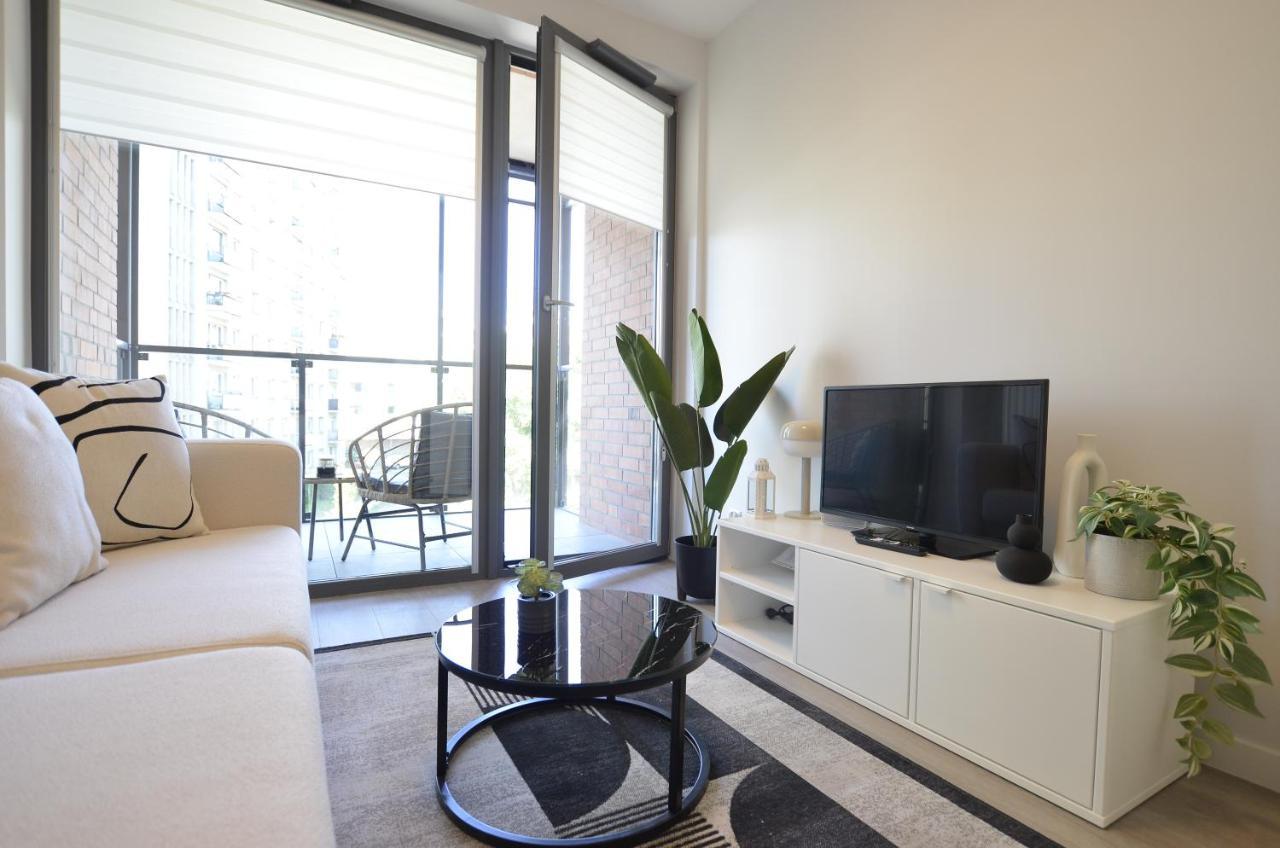 Green Estate Old Town Apartment, Private Parking, Balcony Danzica Esterno foto