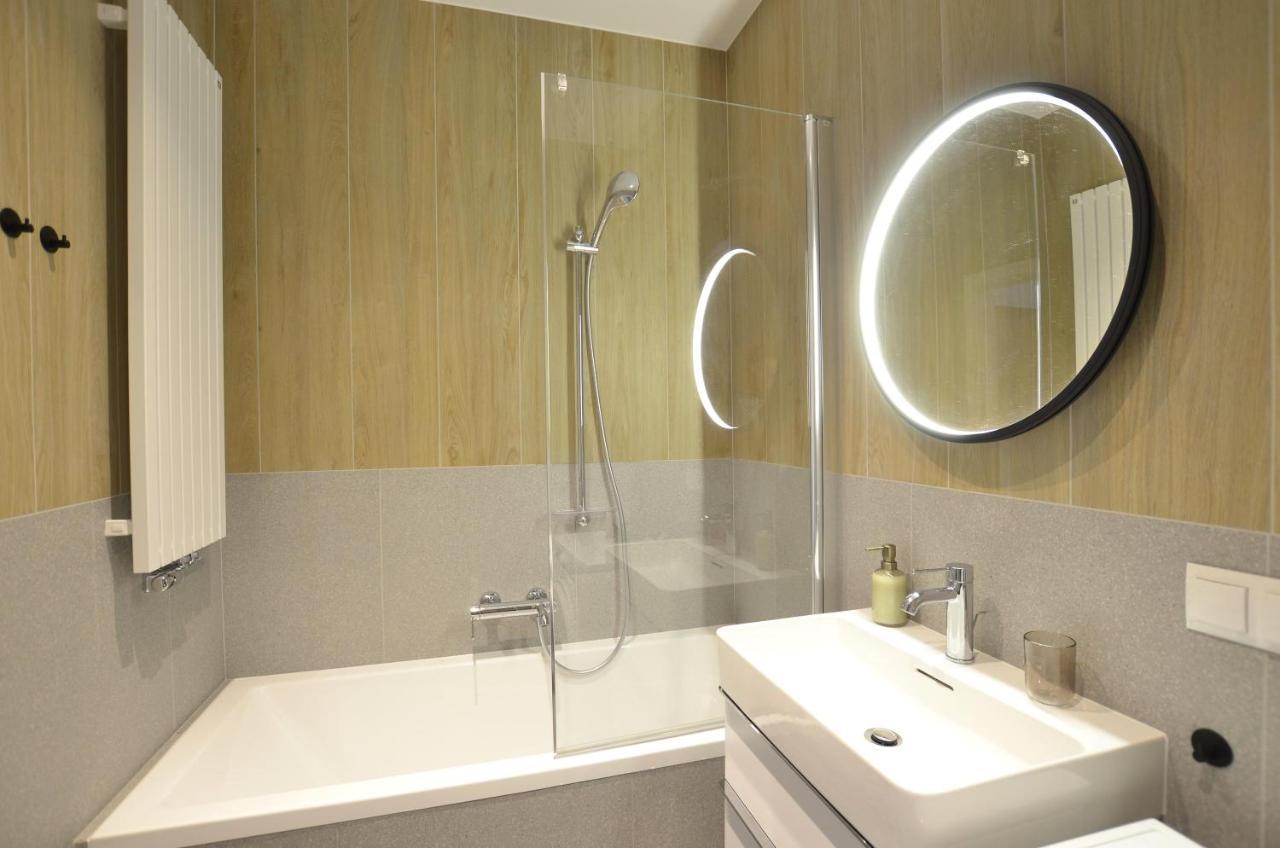 Green Estate Old Town Apartment, Private Parking, Balcony Danzica Esterno foto